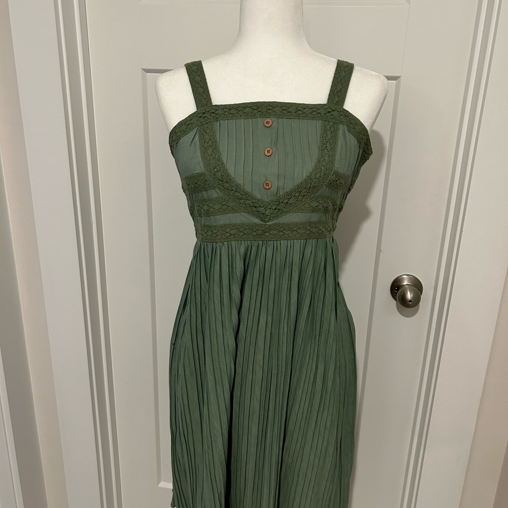 Matilda Jane Elegant Green Sleeveless Dress